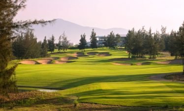 Golf à Montgomerie Link à Danang 1 jour