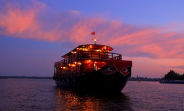 3 Days / 2 Nights· Cruise On the Mekong River